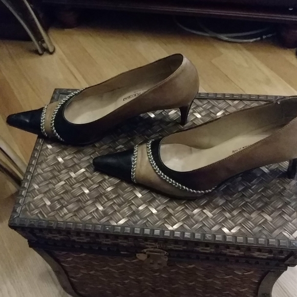 Beautiful Claudio Fracassa Heels Leather 7.5 - Picture 2 of 8